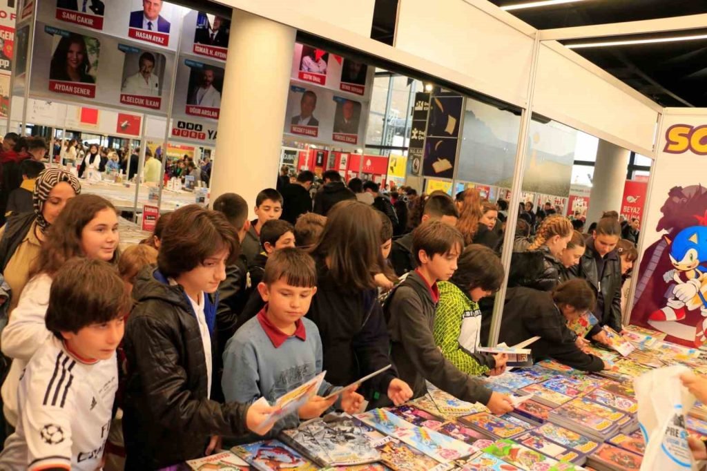 Kocaeli Kitap Fuarı’nda Çocuklardan Çizgi Romanlara Büyük İlgi